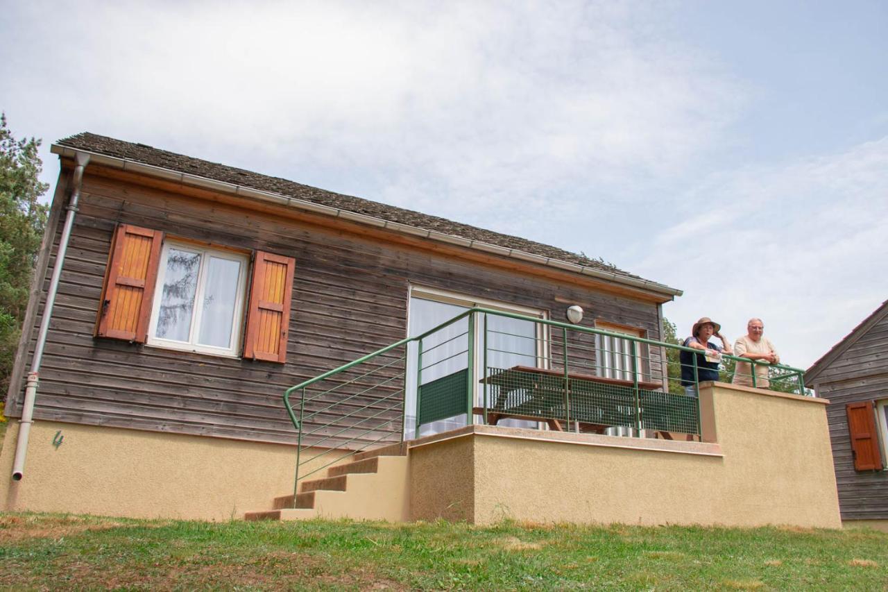 Les Chalets De La Vallee Du Bes Noalhac Екстериор снимка